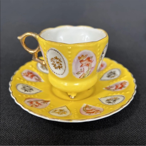 2 Sets Mid Century OHASHI Occupied Japan DEMITASSE 4 Footed Cups & Saucers - Picture 2 of 8